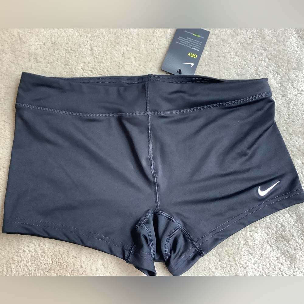 NIKE dri-fit shorts New with tags M